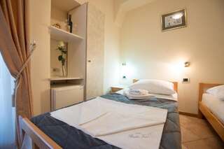 Отель Hotel Rendez Vous Котор Двухместный номер с 2 отдельными кроватями-7